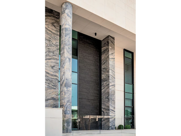 SYNUA - Pivot entry door by OIKOS VENEZIA - view 3